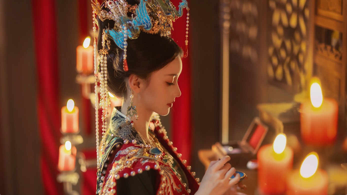 国风 凤冠霞帔 新娘 4k 壁纸
